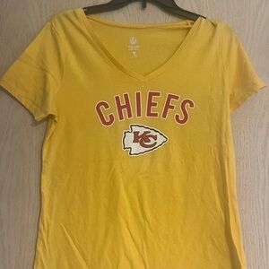 Team Apparel Women's Yellow Chiefs V-Neck Tee